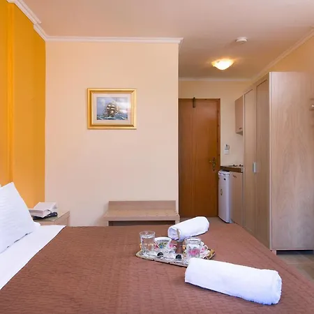 Thetis 아파트호텔